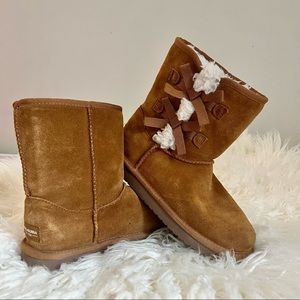 Kookaburra by UGG Victoria big girls short boots size 4 youth